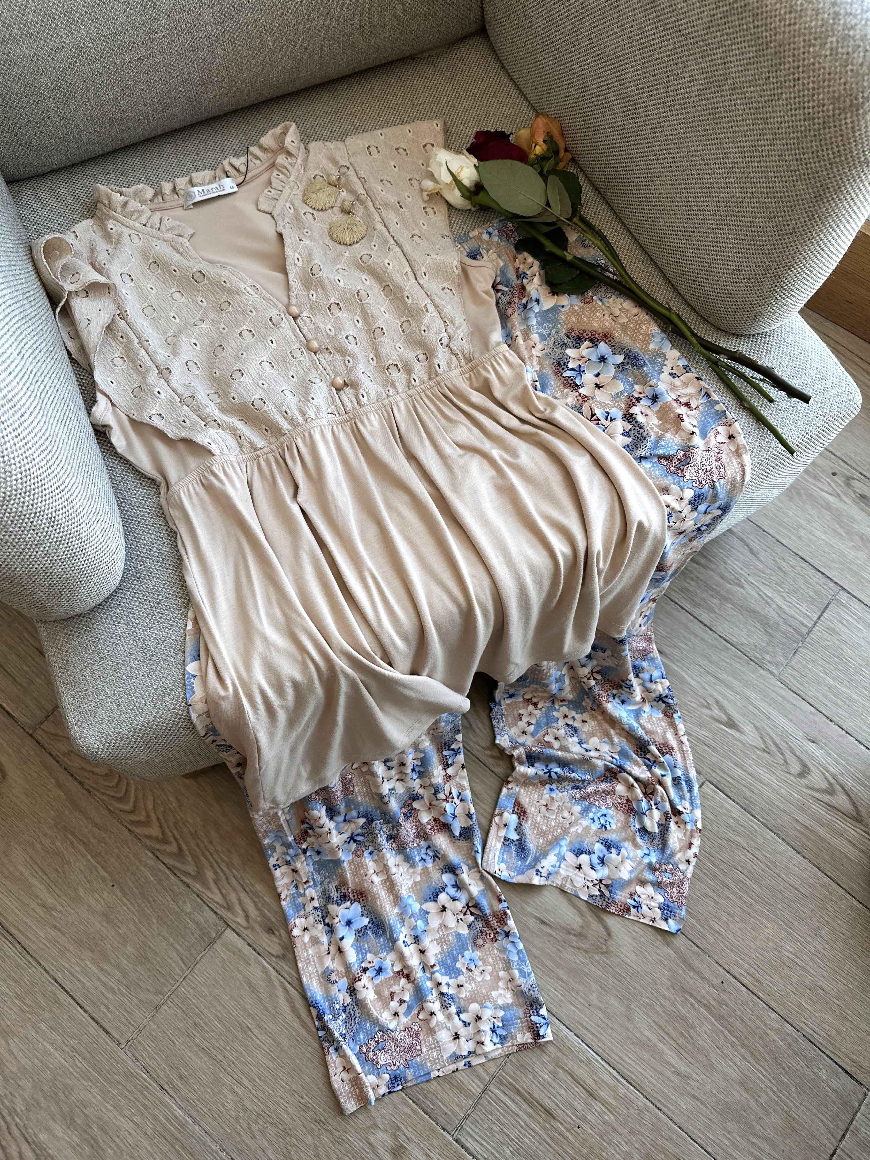 Pyjama beige petit boutons sans manches