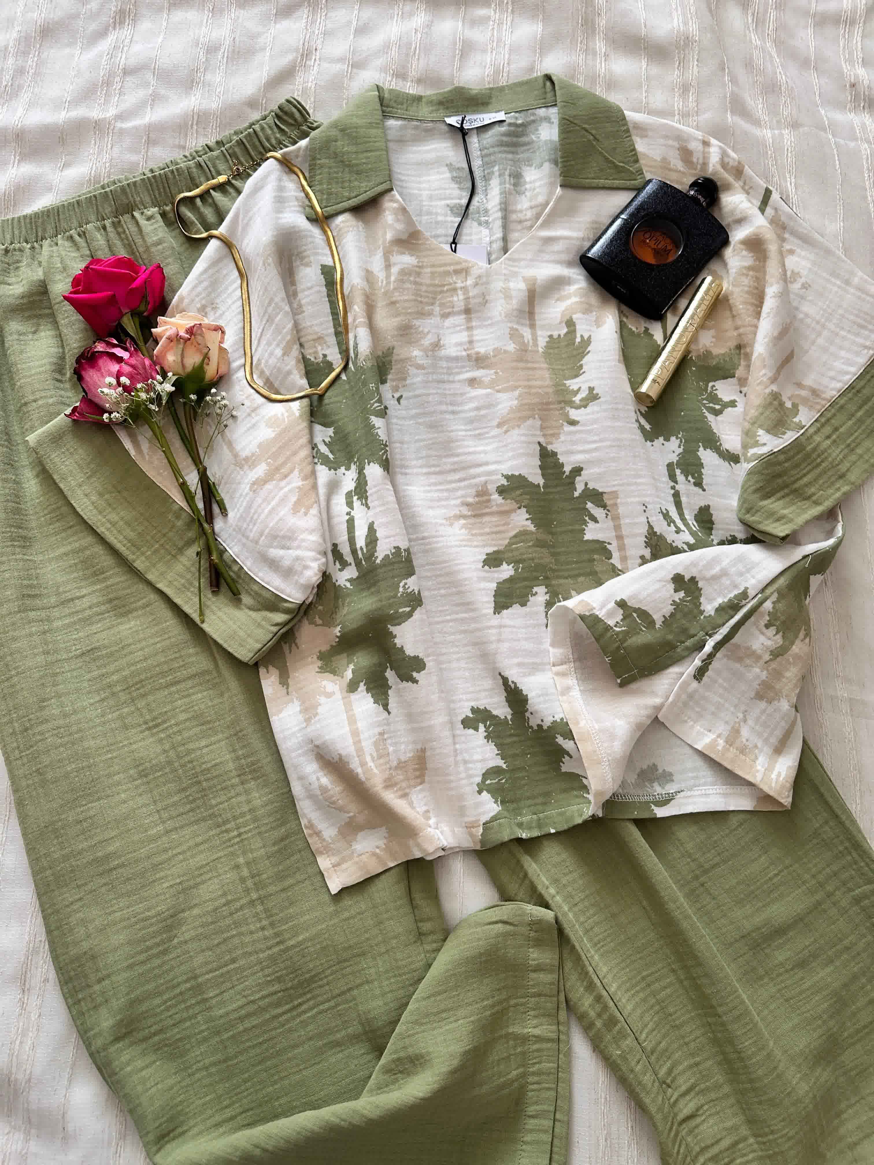 Homewear pantalon vert motif arbre