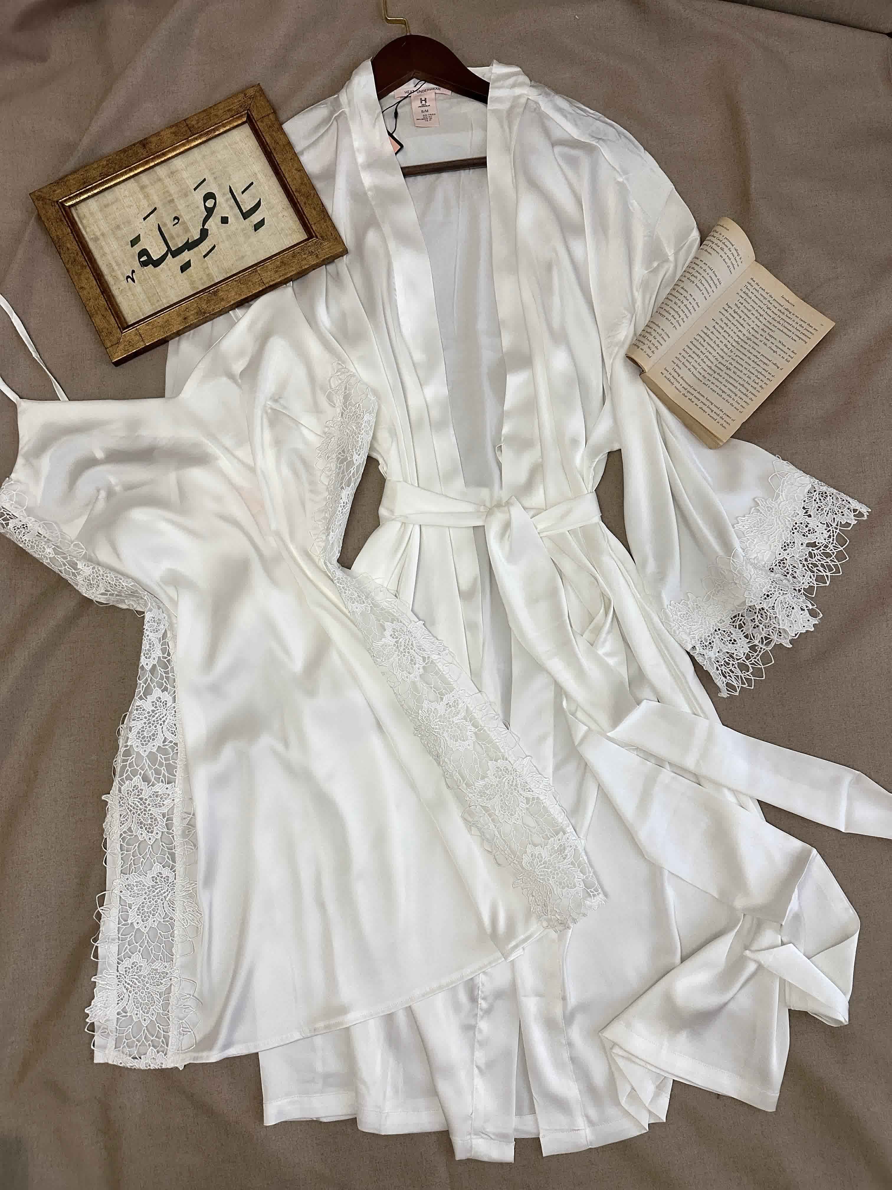 Déshabillé H guipure fleuri