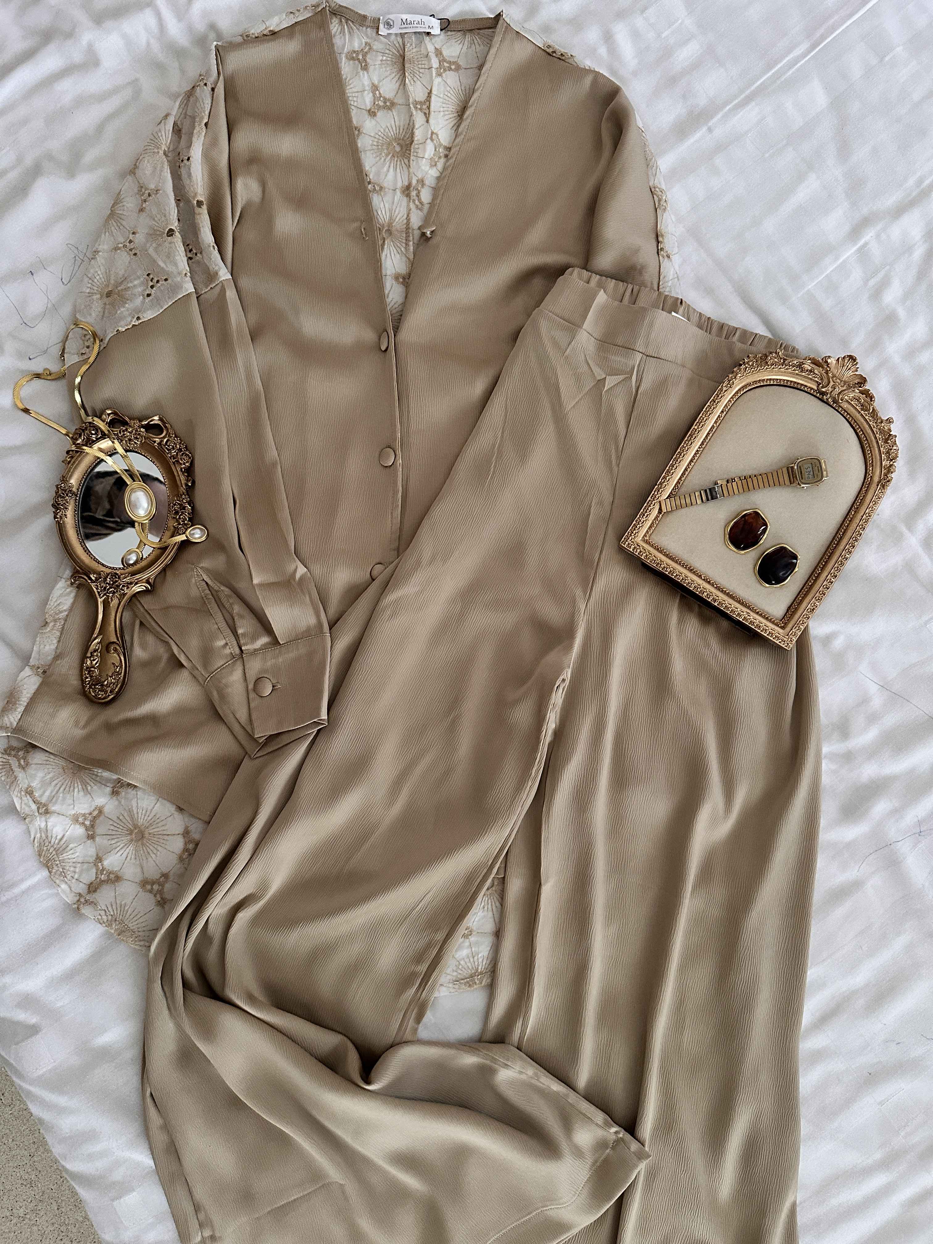 Pyjama satin guipure satin