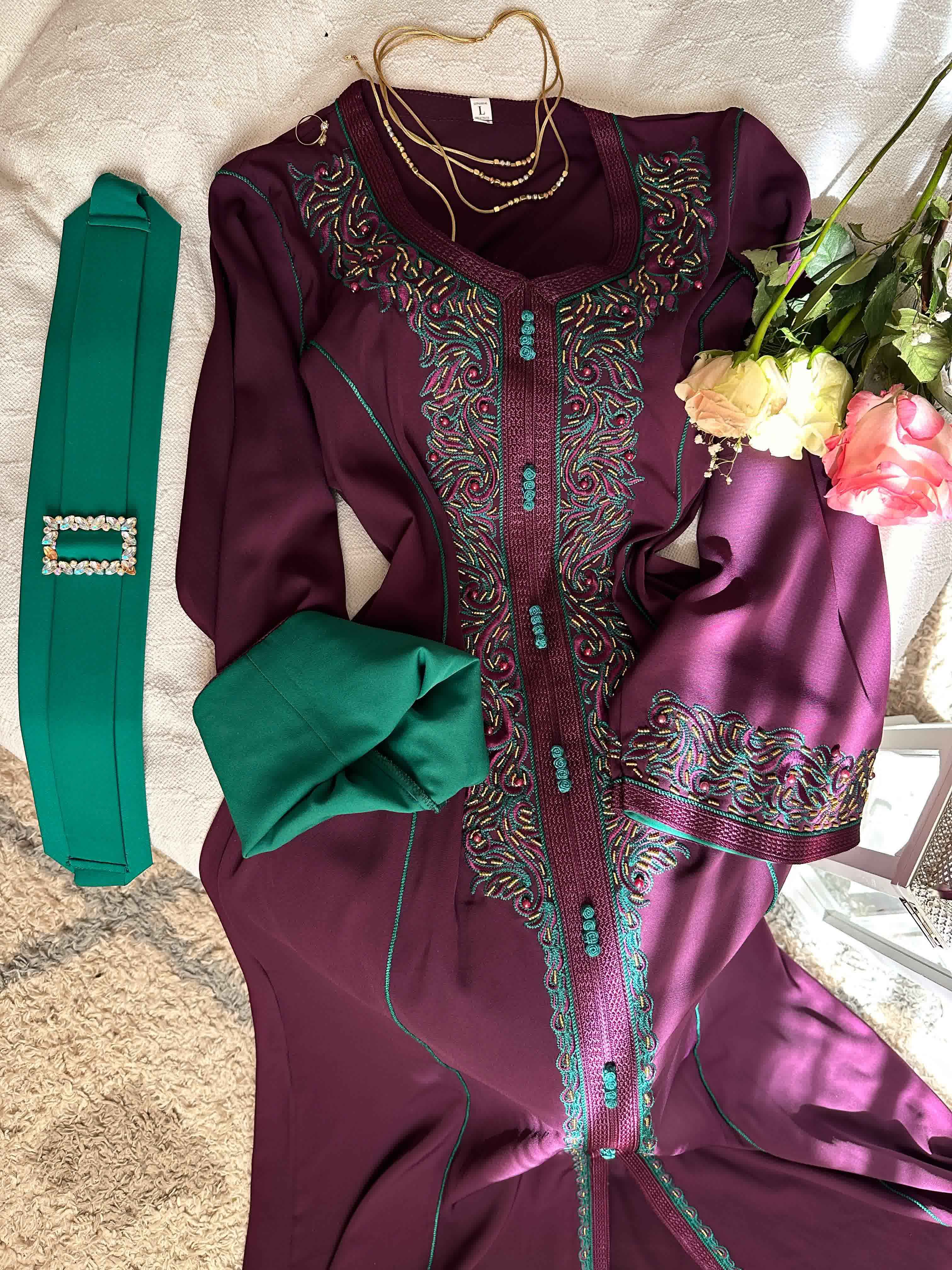 Caftan broderie et perlage à main