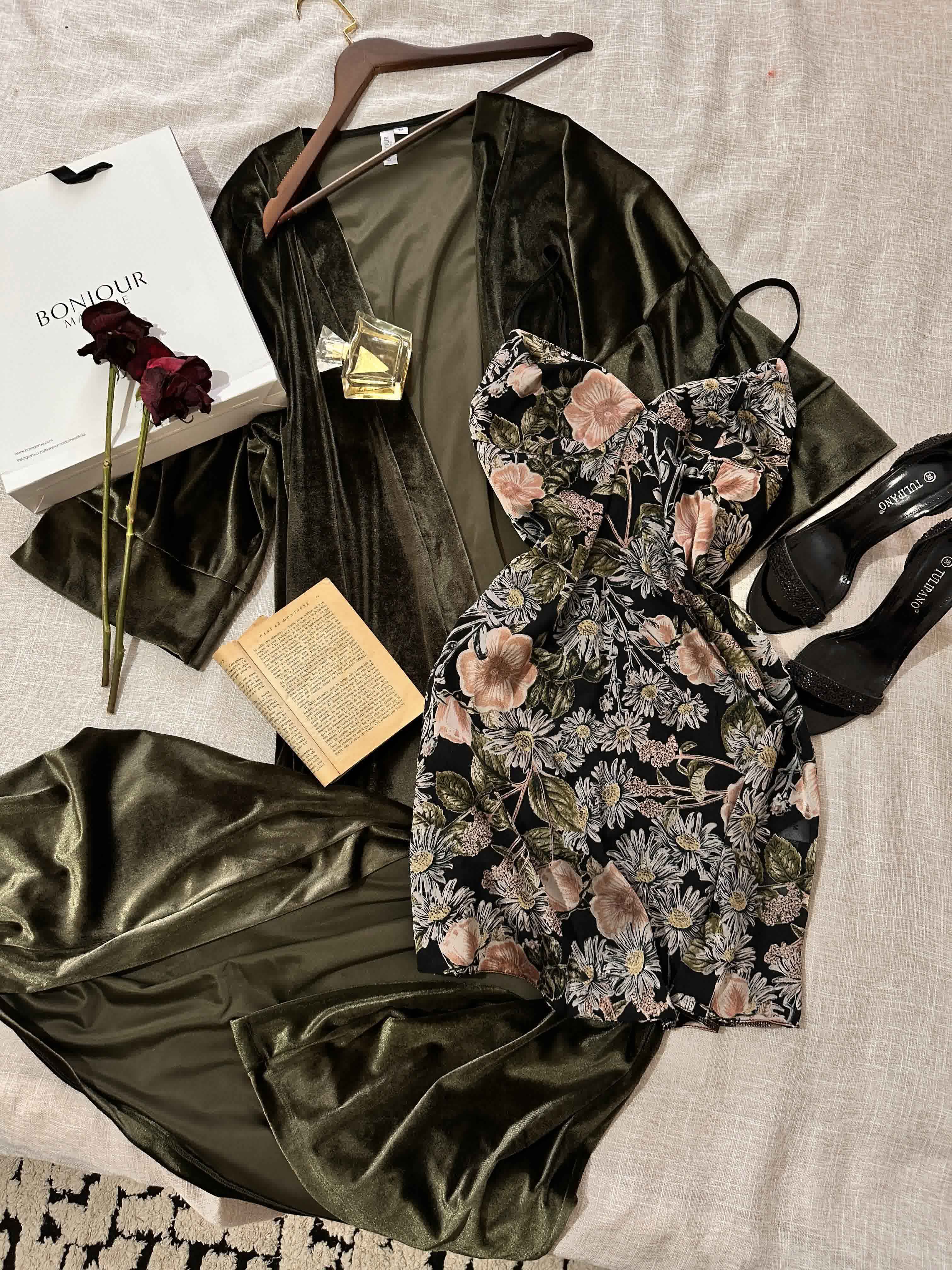 Deshabillé Bonjour vert olive kimono long