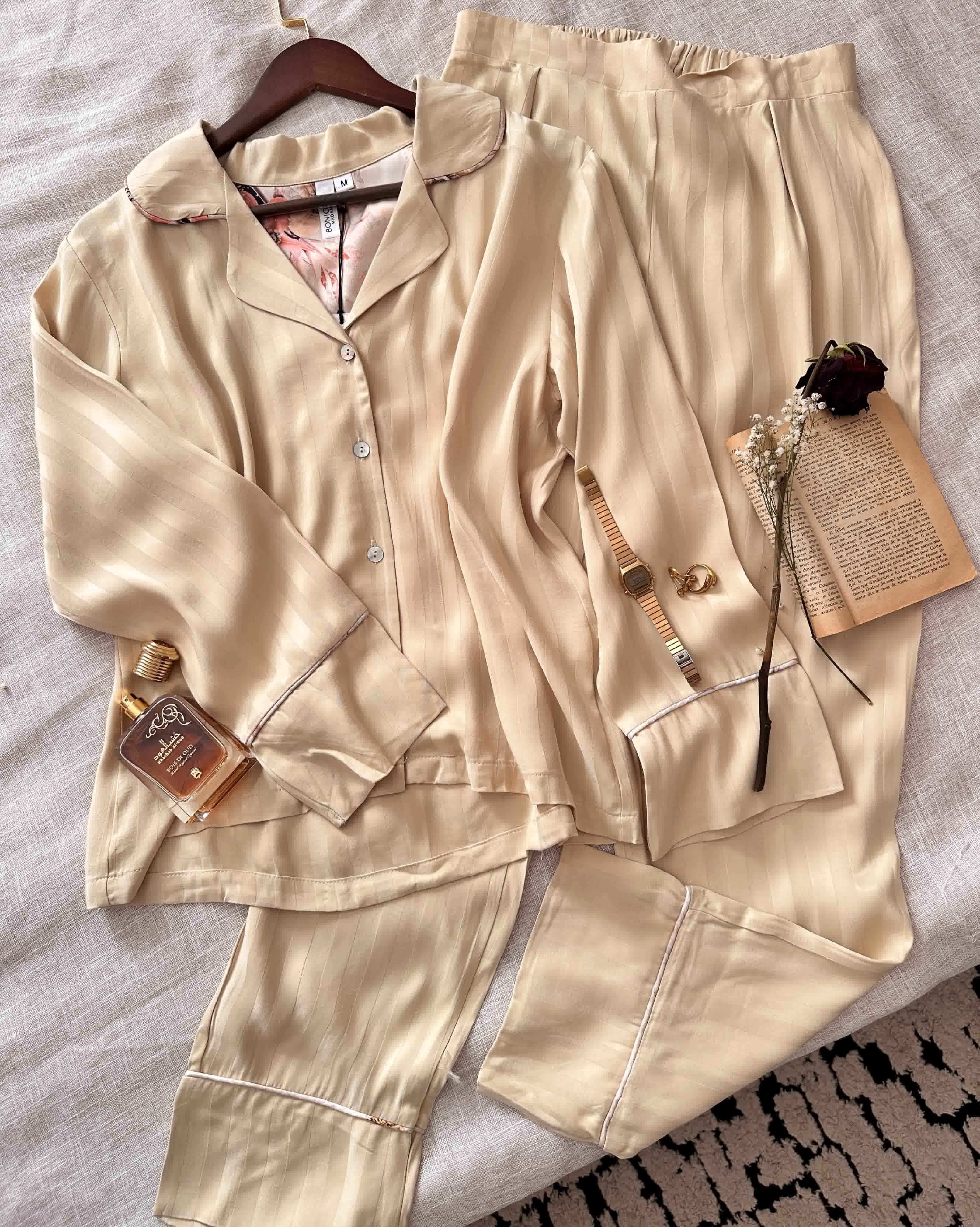 Pyjama satin Bonjour jaune pastel